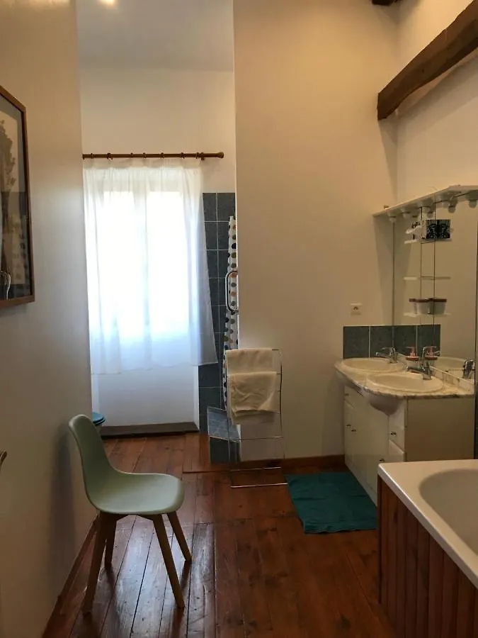Gîtes&Chambres d'hôtes Peyrecout Laparrouquial 0*,