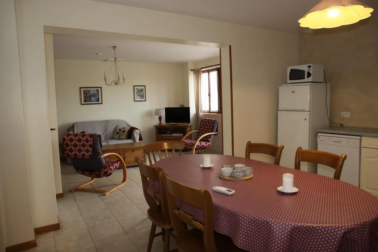 Gîtes&Chambres d'hôtes Peyrecout Laparrouquial Couette-café
