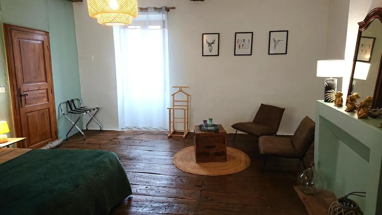 Gites & Chambres D'Hotes Peyrecout Laparrouquial
