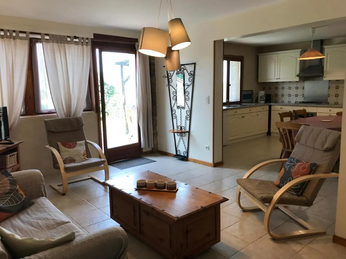 Gîtes&Chambres d'hôtes Peyrecout Laparrouquial Couette-café