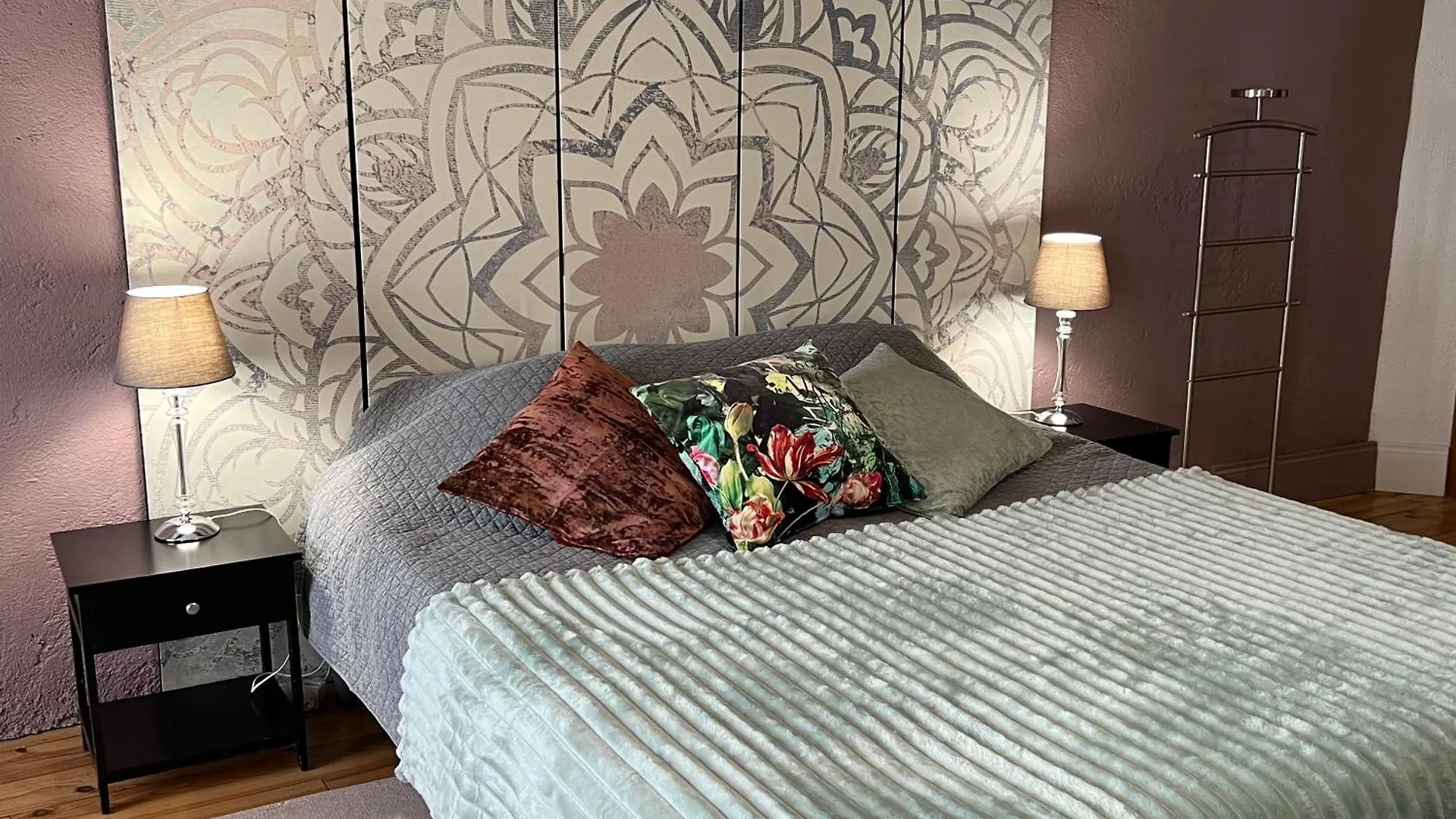 Gîtes&Chambres d'hôtes Peyrecout Laparrouquial Couette-café